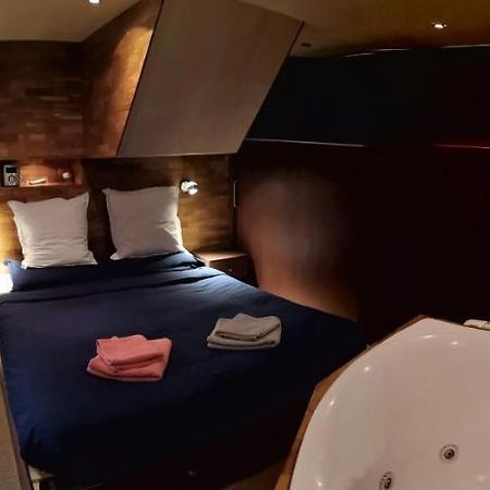 ホテル Le Bateau Ivre ボルドー エクステリア 写真