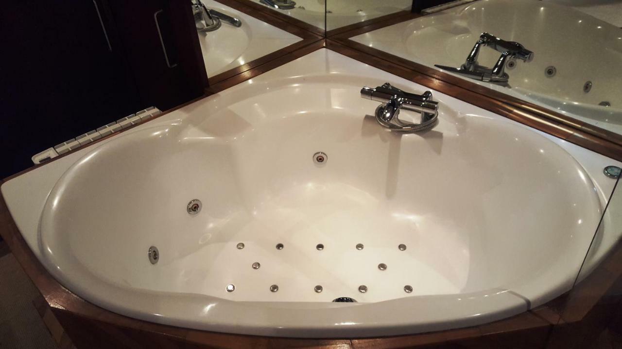 ホテル Le Bateau Ivre ボルドー エクステリア 写真